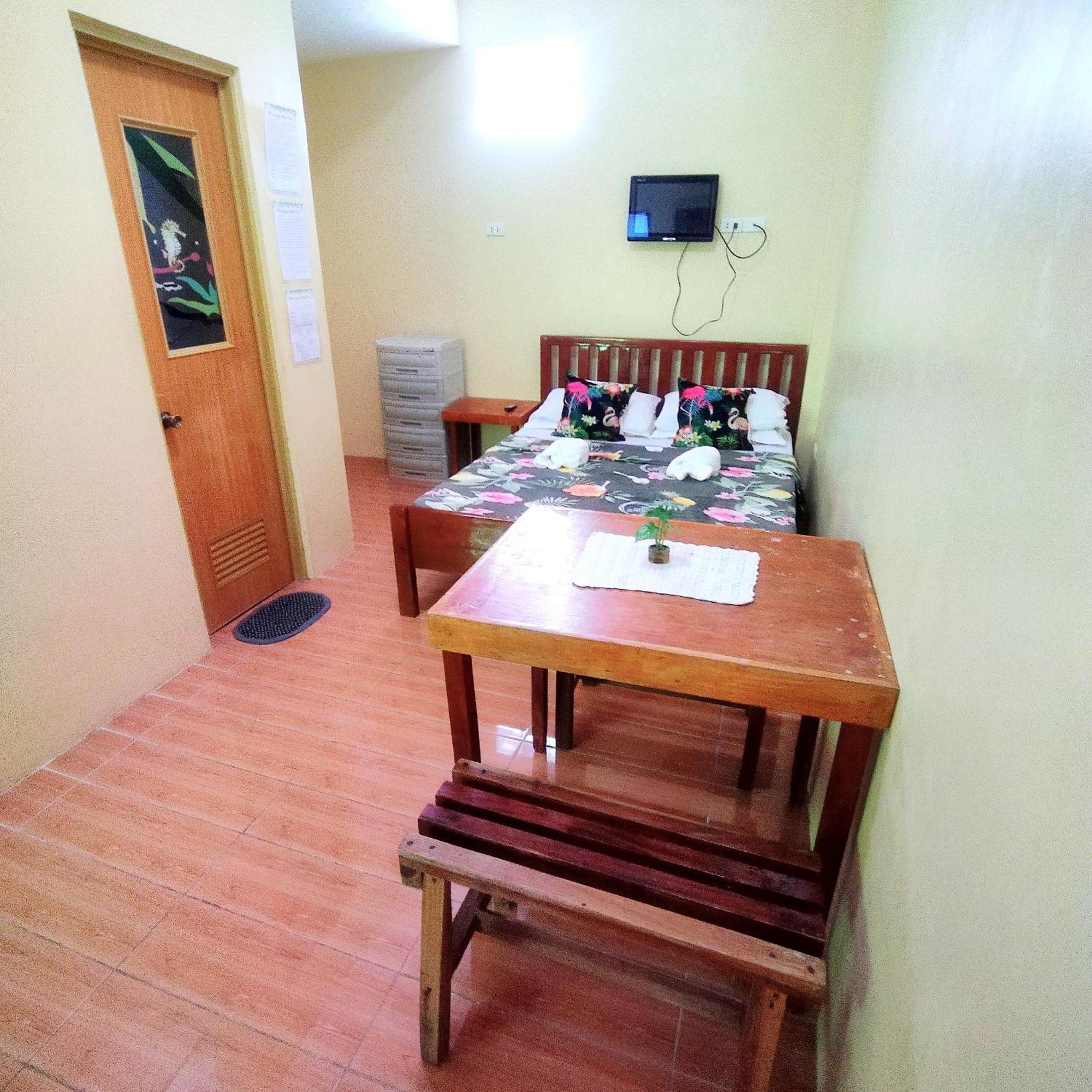 Pamujo Hostel Baclayon Szoba fotó